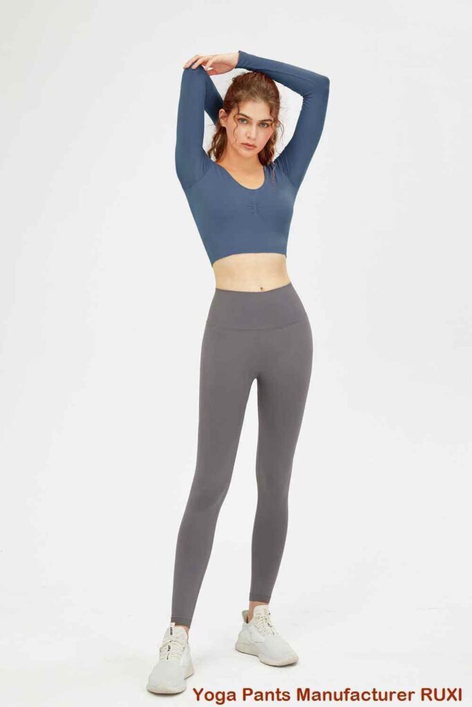 เสื้อครอปโยคะแขนยาว RUXI tg750