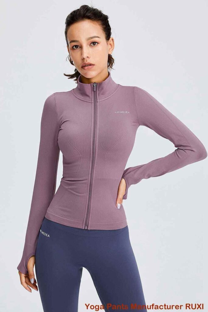 เสื้อกั๊กกอล์ฟสีขาวสำหรับผู้หญิง