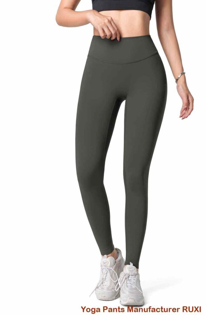 กางเกงขาสั้นวิ่งสีปะการัง RUXI