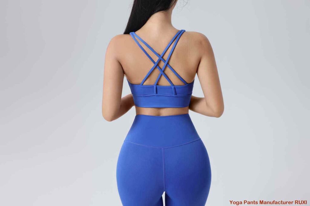 กางเกงแห้งสำหรับเดินป่าในน้ำ